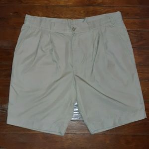 Mens size W38 Izod Polyester khaki tan shorts